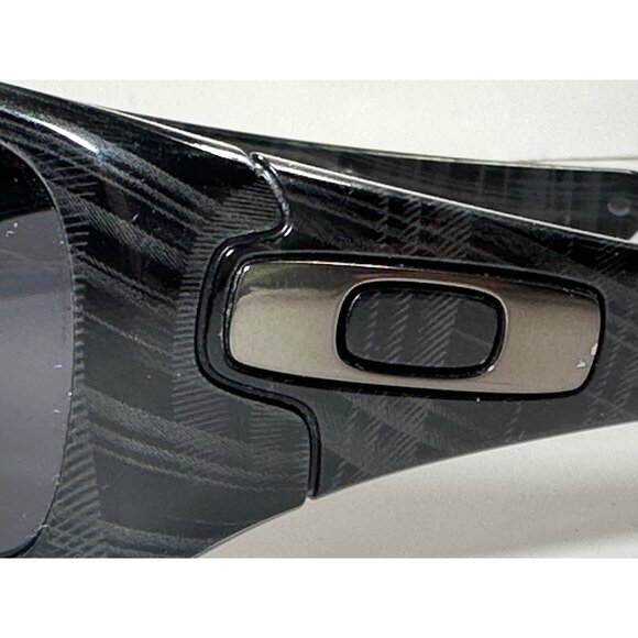 Oakley Antix Sunglasses Black Frame With Polarized Lenses - Picture 7 of 7